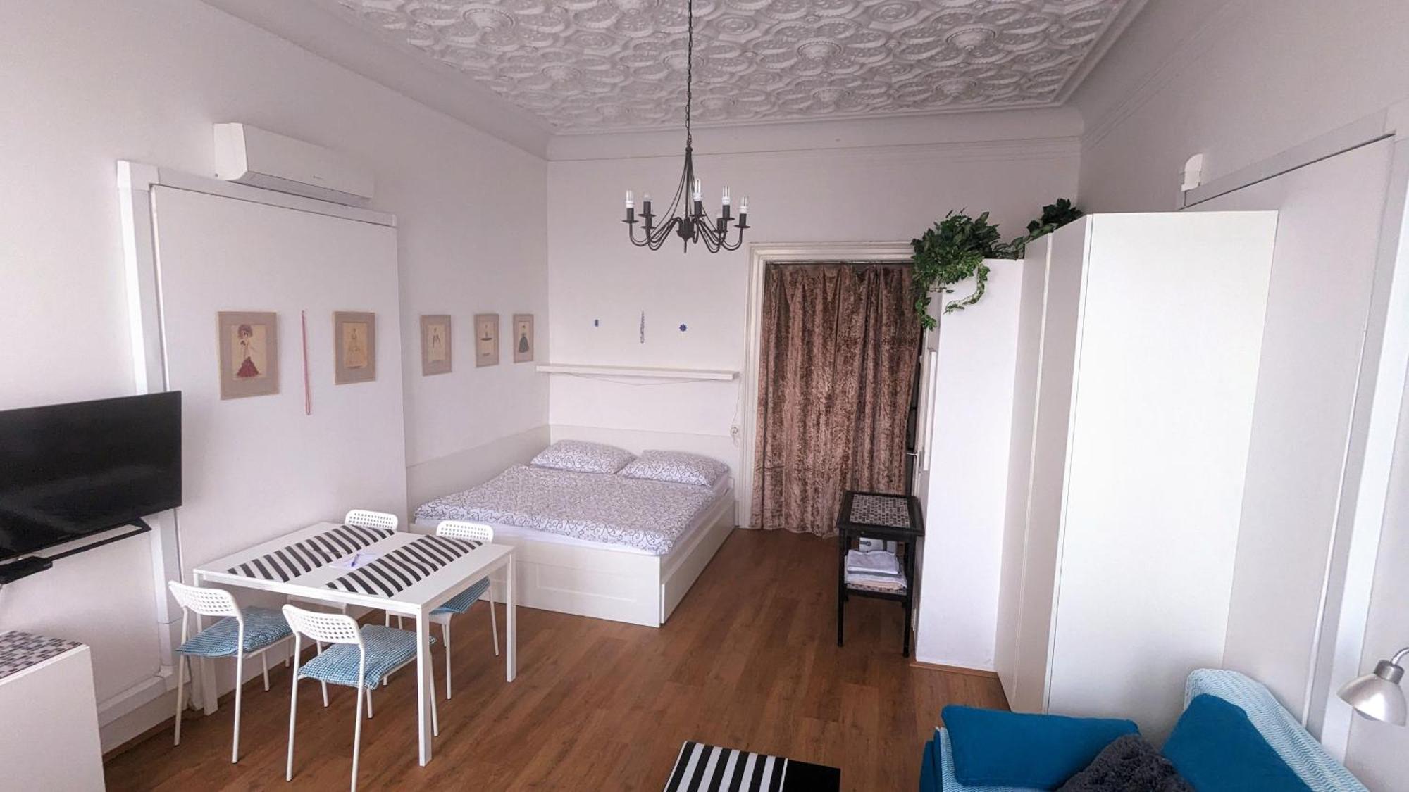 Apartments Katarina Прага Экстерьер фото