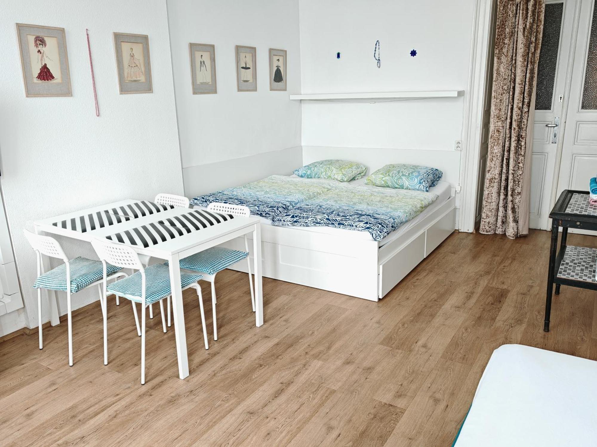 Apartments Katarina Прага Экстерьер фото