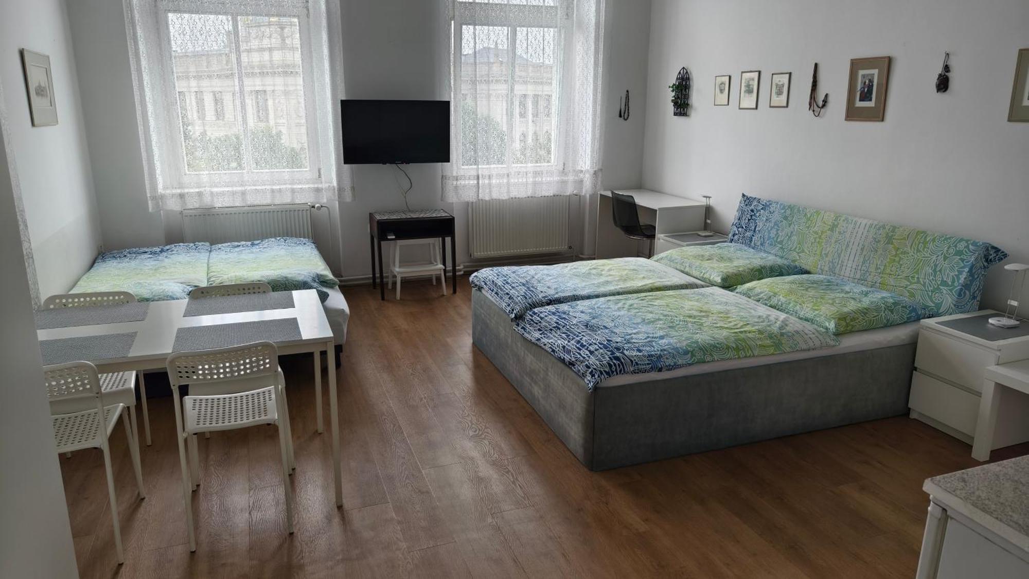 Apartments Katarina Прага Экстерьер фото